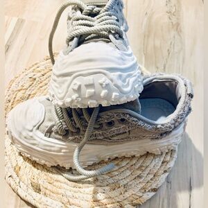 Gorgeous super chunky sneakers